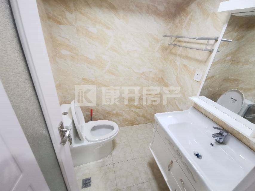 万景峰雅苑（商住） 2室2厅2卫