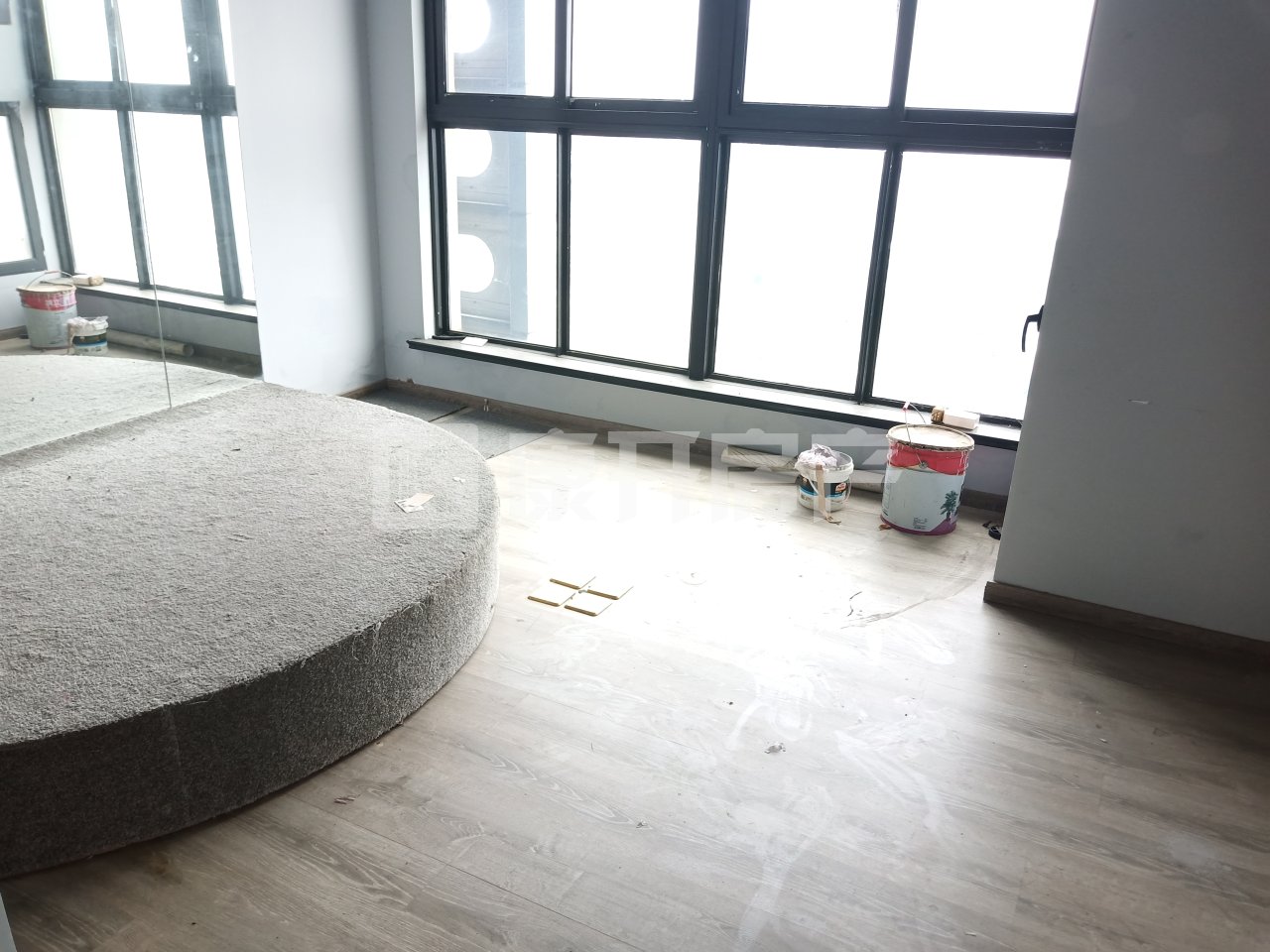 绿地方舟 1室0厅0卫