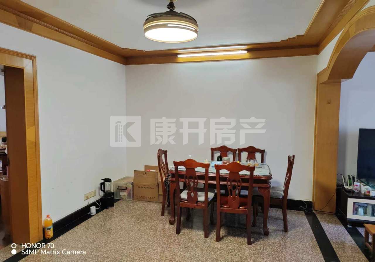 贝港南区 2室2厅1卫