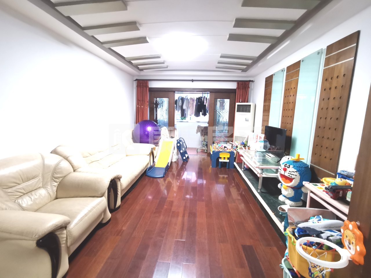 南中新村 3室2厅2卫