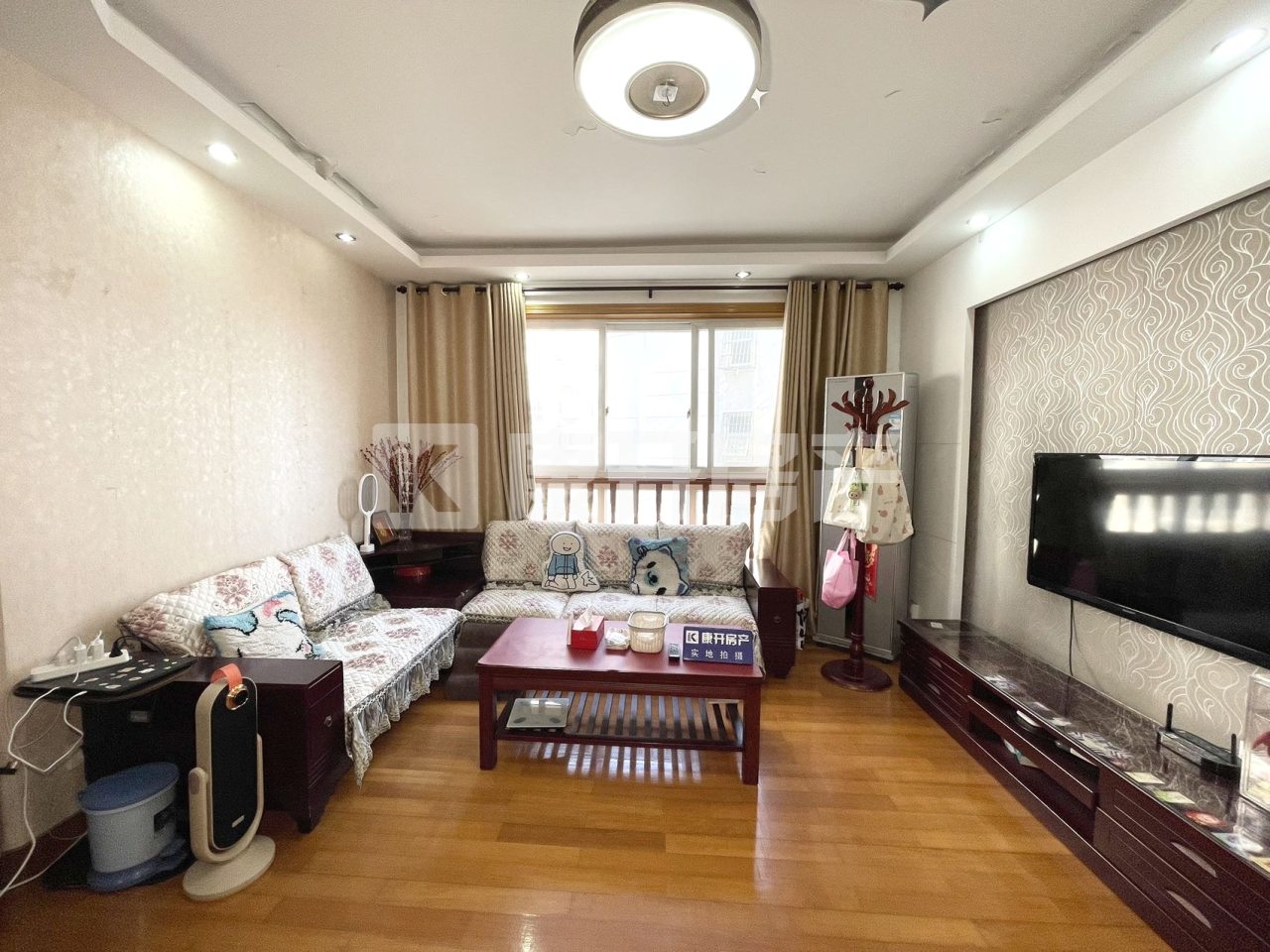 新发展公寓 3室2厅2卫